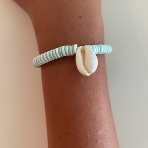 Cute seashell bracelet
